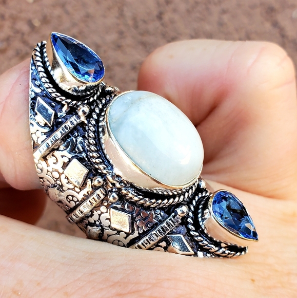 New Rainbow Moonstone & Blue Topaz 925 Silver Statement Ring. - Picture 6 of 12